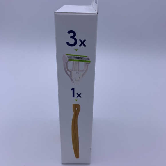 Schick Intuition Bamboo Razor - Picture 3 of 4